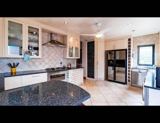 3 BEDROOM HOUSE FOR SALE IN KENSINGTON